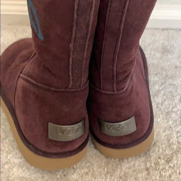 NWOT 5 UGG Australia flower boots - Picture 3 of 12